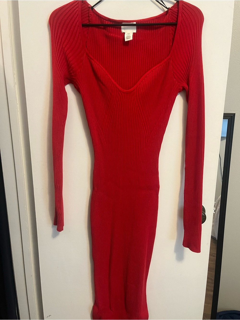 H&M Red Ribbed Long-Sleeve Scoop-Neck Midi Dress
